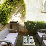 Punta E With Garden アパート *